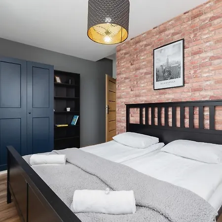 Tauron Arena Lema Family By Renters Apartamento