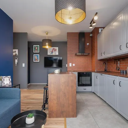 Tauron Arena Lema Family By Renters Apartamento *