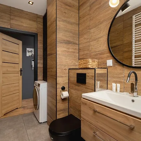 Tauron Arena Lema Family By Renters Apartamento